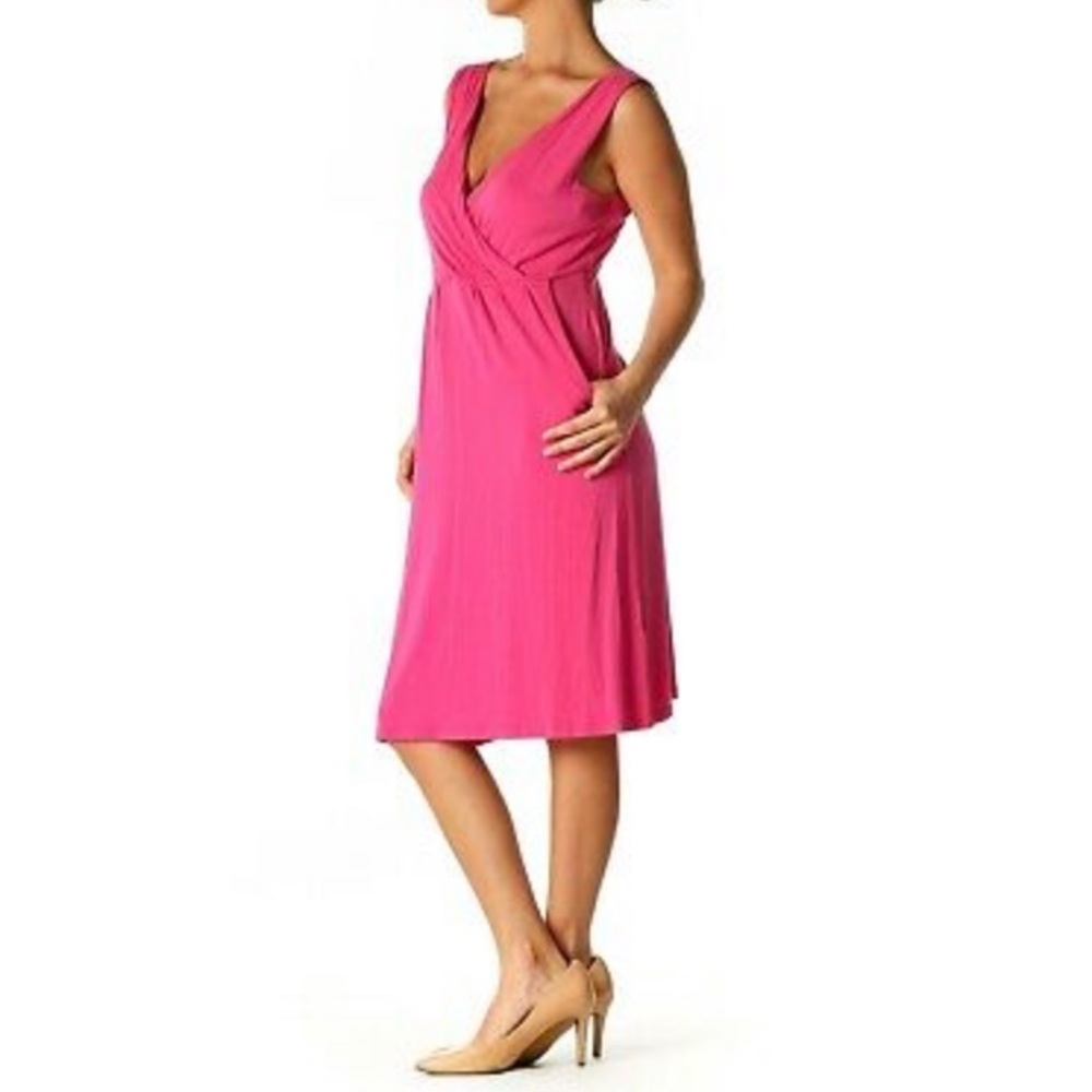 Garnet Hill stretchy Pink V-Neck Dress W/ Pockets